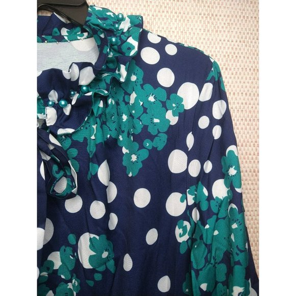 Elegant Pleated Teal Midi Dress with Polka Dotted pattern and front tie bow - Picture 4 of 8